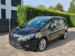 Schwarz Gebraucht 2013 Opel Zafira Tourer Active Van / Kleinbus | 5.990 € (Guter Preis)
