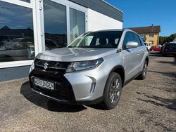 Silber Neu 2025 Suzuki Vitara Comfort SUV | 28.990 € (Fairer Preis)