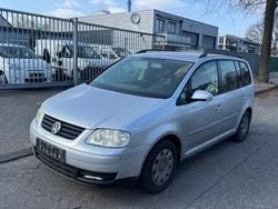 Silber Gebraucht 2004 VW Touran Conceptline Van / Kleinbus | 750 € (Guter Preis)