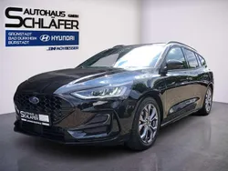 Obsidianschwarz metallic Gebraucht 2024 Ford Focus ST-Line Kombi | 22.480 € (Guter Preis)