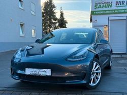 Grau Gebraucht 2019 Tesla Model 3 Limousine | 22.490 € (Guter Preis)
