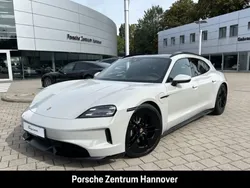 Weiss Gebraucht 2025 Porsche Taycan Sport Turismo Limousine | 106.800 € (Superpreis)