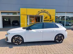 Weiß Gebraucht 2023 Opel Astra GSe Limousine | 28.490 € (Guter Preis)