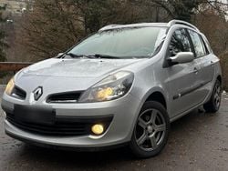 Silber Gebraucht 2007 Renault Clio GrandTour Kombi | 2.200 €