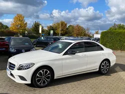 Polarweiss unilack Gebraucht 2019 Mercedes C180 Avantgarde Limousine | 18.950 € (Fairer Preis)