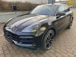 Schwarz Gebraucht 2023 Porsche Cayenne Sport SUV | 107.100 € (Teuer)