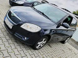 Schwarz Gebraucht 2010 Skoda Fabia Kleinwagen | 2.400 € (Fairer Preis)