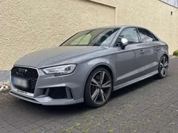 Grau Gebraucht 2018 Audi RS3 Ambiente Kleinwagen | 52.000 € (Teuer)