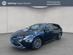 Schwarz Gebraucht 2021 Toyota Corolla Team Kombi | 23.990 € (Fairer Preis)