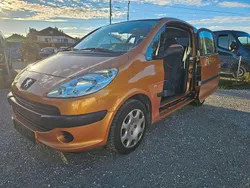 Orange Gebraucht 2005 Peugeot 1007 Filou Kleinwagen | 3.555 € (Teuer)
