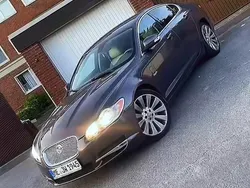 Grau Gebraucht 2008 Jaguar XF Premium Luxury Limousine | 9.950 €
