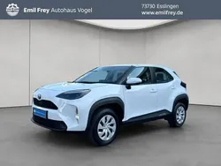 Schneeweiß Gebraucht 2022 Toyota Yaris Hybrid Business Edition | 19.980 € (Guter Preis)