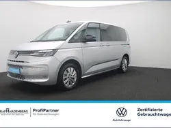Reflexsilber metallic Gebraucht 2024 VW T7 Life Van | 53.880 € (Fairer Preis)