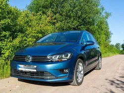 Blau Gebraucht 2016 VW Golf Sportsvan Highline Van / Kleinbus | 13.749 € (Fairer Preis)