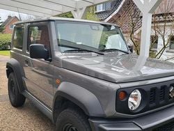 Grau Gebraucht 2021 Suzuki Jimny Comfort SUV | 27.900 € (Fairer Preis)