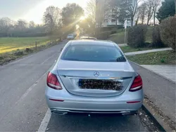 Grau Gebraucht 2018 Mercedes E220 Limousine | 22.990 € (Superpreis)
