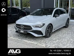 Grau Gebraucht 2025 Mercedes CLA200 Shooting Brake AMG Kombi | 40.900 € (Teuer)