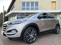 Silber Gebraucht 2018 Hyundai Tucson SUV | 15.990 € (Fairer Preis)