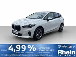 Mineralweiss met. Gebraucht 2022 BMW 218 Active Tourer Sport Line Van / Kleinbus | 27.340 € (Etwas zu teuer)