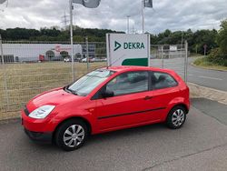 Rot Gebraucht 2005 Ford Fiesta Kleinwagen | 2.499 € (Etwas zu teuer)