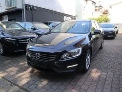 Schwarz Gebraucht 2015 Volvo V60 Kinetic Kombi | 11.990 € (Fairer Preis)