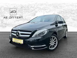 Schwarz Gebraucht 2013 Mercedes B180 Van / Kleinbus | 11.990 € (Fairer Preis)