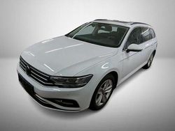 Weiß Gebraucht 2021 VW Passat Business Kombi | 19.999 € (Superpreis)