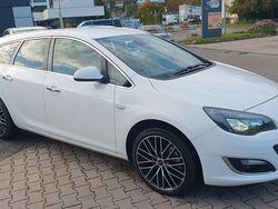 Weiß Gebraucht 2013 Opel Astra Kombi | 5.300 € (Fairer Preis)