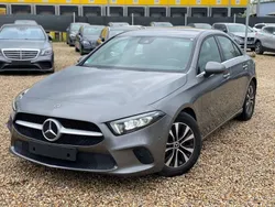 Grau Gebraucht 2020 Mercedes A200 Limousine | 20.250 € (Guter Preis)