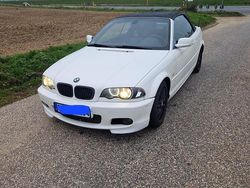 Weiß Gebraucht 2002 BMW 325 Cabriolet Cabrio | 4.499 €