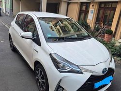 Weiß Gebraucht 2018 Toyota Yaris Team Limousine | 14.300 €