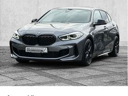 Grau Gebraucht 2022 BMW M135 Comfort Edition Kleinwagen | 33.980 € (Fairer Preis)