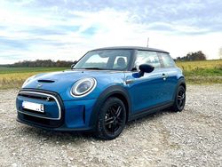 Blau Gebraucht 2022 Mini Cooper SE Kleinwagen | 16.890 € (Fairer Preis)