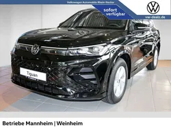 Schwarz Neu 2025 VW Tiguan R-line SUV | 63.863 €