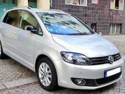 Silber Gebraucht 2011 VW Golf Plus Style Van / Kleinbus | 9.799 € (Etwas zu teuer)