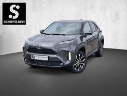 Grau Gebraucht 2021 Toyota Yaris Cross Team SUV | 20.800 € (Guter Preis)