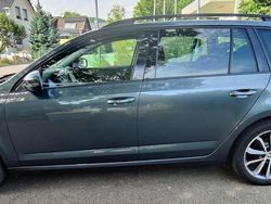 Grau Gebraucht 2019 Skoda Octavia Soleil Kombi | 15.500 € (Guter Preis)