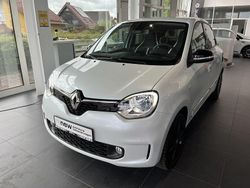 Weiß Gebraucht 2023 Renault Twingo Urban Night Kleinwagen | 14.890 € (Fairer Preis)