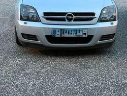 Silber Gebraucht 2003 Opel Vectra GTS Limousine | 3.150 € (Fairer Preis)