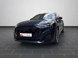 Waitomoblau metallic (metallic) Gebraucht 2024 Audi Q8 Advanced Plus SUV | 107.490 €