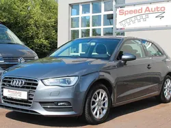 Grau Gebraucht 2015 Audi A3 Attraction Limousine | 15.990 € (Fairer Preis)