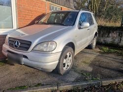 Silber Gebraucht 2001 Mercedes ML270 SUV | 1.990 € (Superpreis)