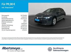 Grau Gebraucht 2024 VW Golf VIII Life Limousine | 23.388 € (Superpreis)
