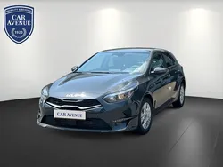 Grau (pentametal metallic (grau)) Neu 2025 Kia Ceed 4 Limousine | 24.990 € (Guter Preis)