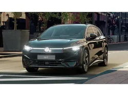 Grenadillschwarzmetallic (metallic) Gebraucht 2024 VW ID.7 IQ Drive Limousine | 51.990 €