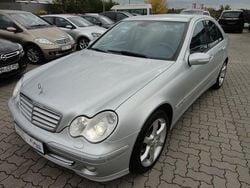 Silber Gebraucht 2005 Mercedes C280 Avantgarde Limousine | 3.900 € (Fairer Preis)