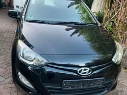 Schwarz Gebraucht 2014 Hyundai i20 Trend Kleinwagen | 6.199 € (Superpreis)