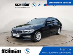 Saphirschwarz metallic Gebraucht 2018 BMW 520 Kombi | 24.988 € (Fairer Preis)