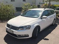 Weiß Gebraucht 2014 VW Passat Trendline Kombi | 9.800 € (Etwas zu teuer)