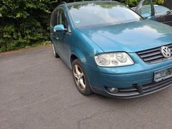 Blau Gebraucht 2006 VW Touran Trendline Van / Kleinbus | 1.000 € (Superpreis)